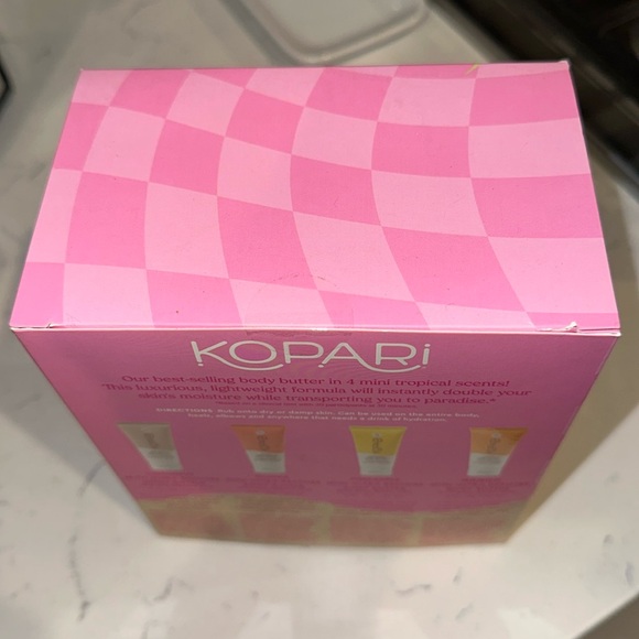 [NEW/UNOPENED] Kopari Tropical Vacay Deep Hydration Kit - Picture 2 of 3
